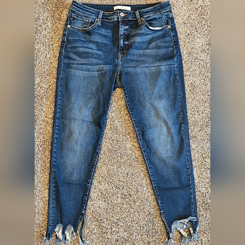 Kancan Estilo Distressed Ankle Jeans